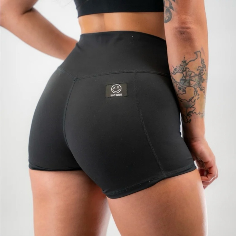 Salty Savage Ladies Mid Rise Training Shorts Black Size Medium